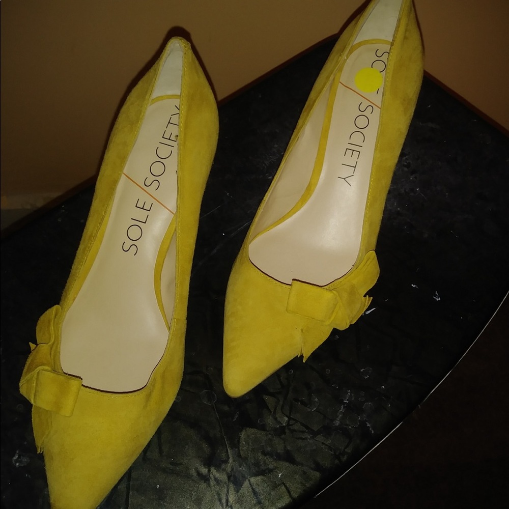 Yellow heels